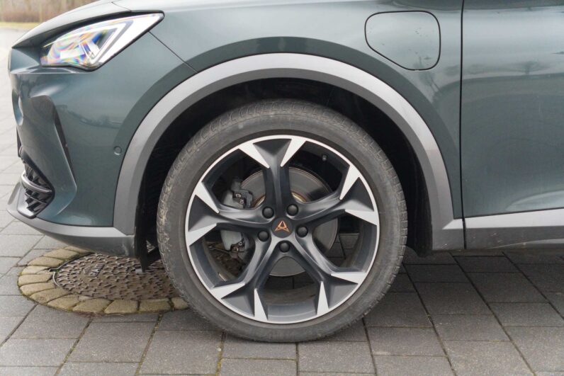 
								Cupra Formentor full									