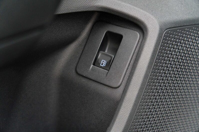 
								Cupra Formentor full									