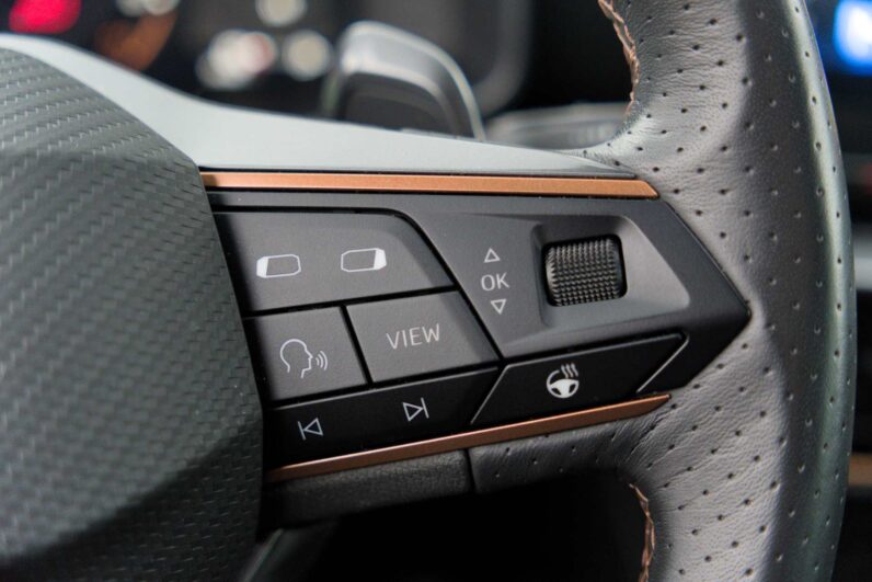 
								Cupra Formentor full									
