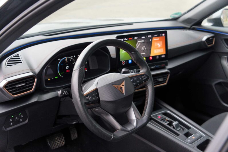 
								Cupra Formentor full									