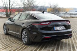 
										Kia Stinger full									