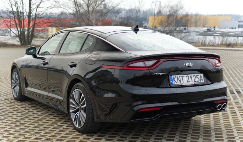 
								Kia Stinger full									