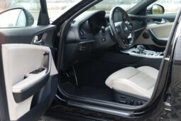 
										Kia Stinger full									