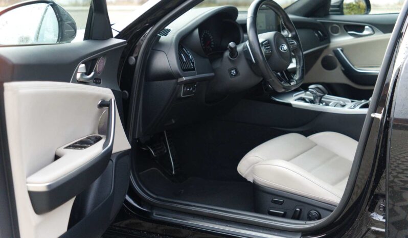 
								Kia Stinger full									