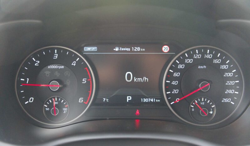 
								Kia Stinger full									