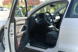 
										Audi Q3 full									