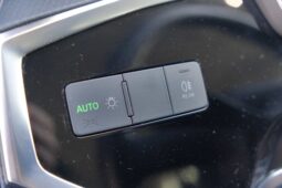 
										Audi Q3 full									