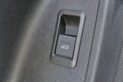 
										Audi Q3 full									