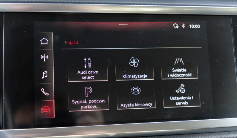 
								Audi Q3 full									