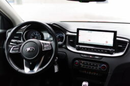 
										Kia XCeed full									