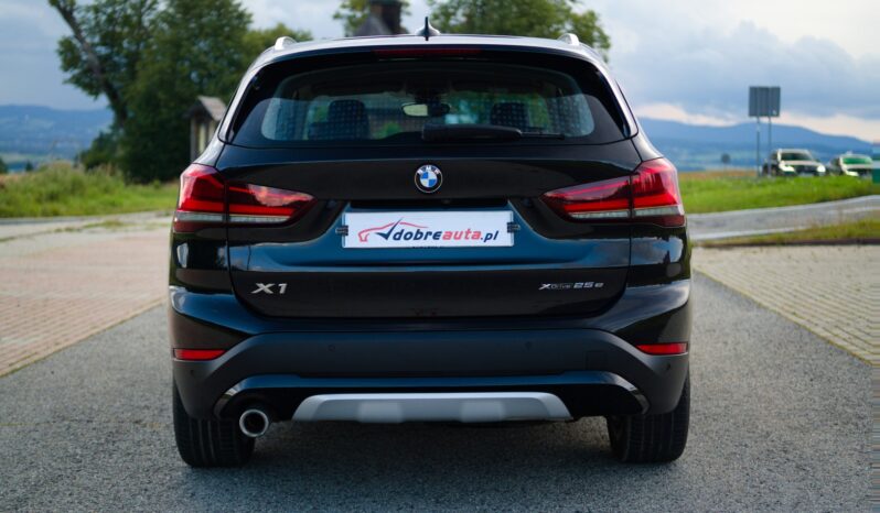 
								BMW X1 full									