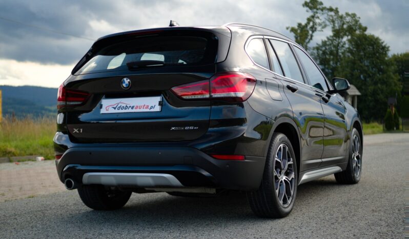 
								BMW X1 full									