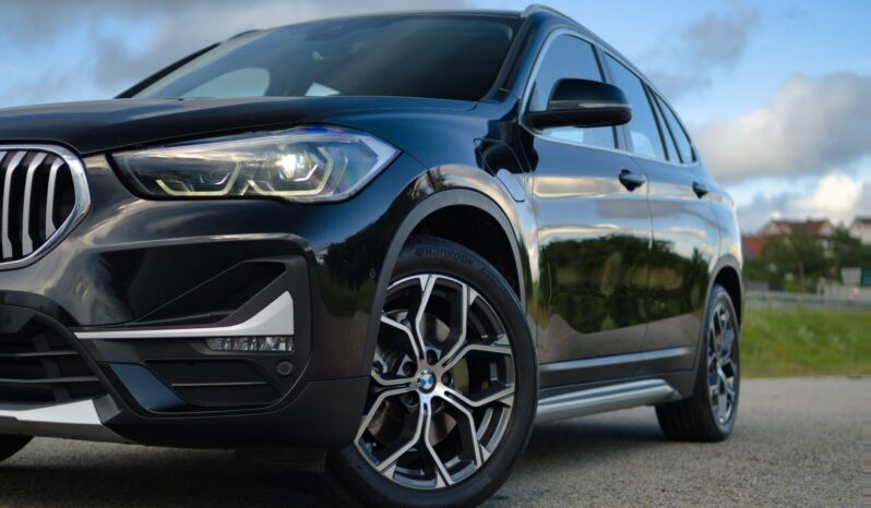 
								BMW X1 full									