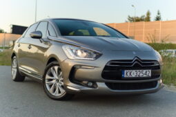 
										Citroen DS5 full									