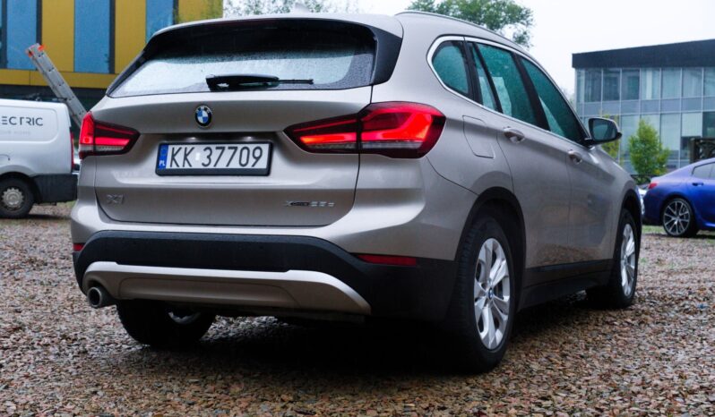 
								BMW X1 full									