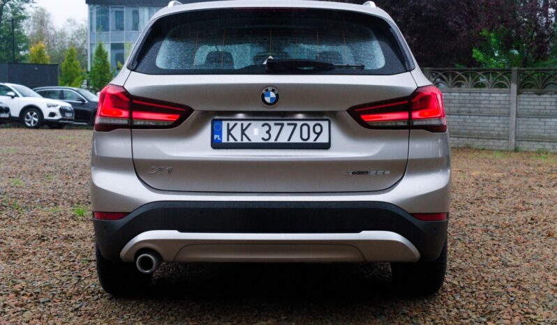 
								BMW X1 full									