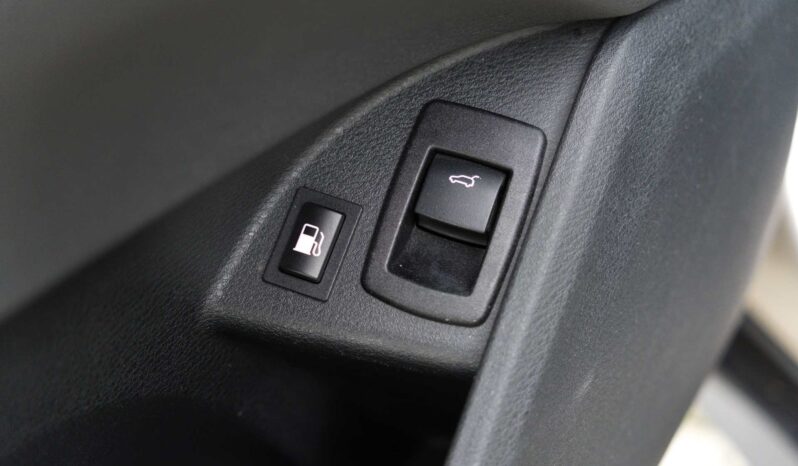 
								BMW X1 full									