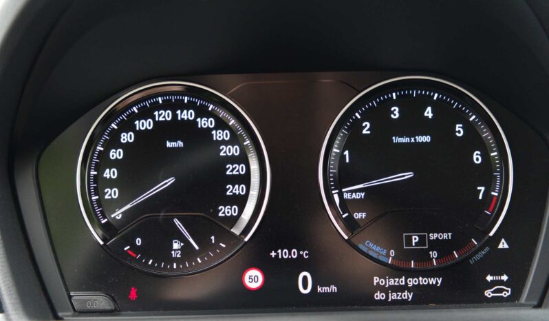 
								BMW X1 full									