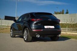 
										Mazda CX-30 full									