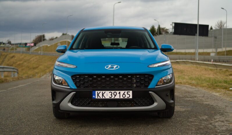 
								Hyundai Kona full									