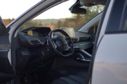 
										Peugeot 3008 full									