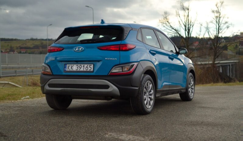 
								Hyundai Kona full									