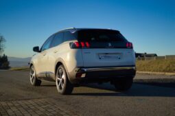 
										Peugeot 3008 full									