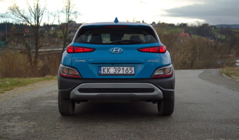 
								Hyundai Kona full									