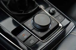 
										Mazda CX-30 full									