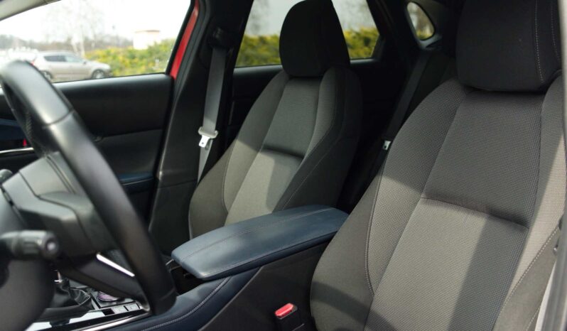 
								Mazda CX-30 full									