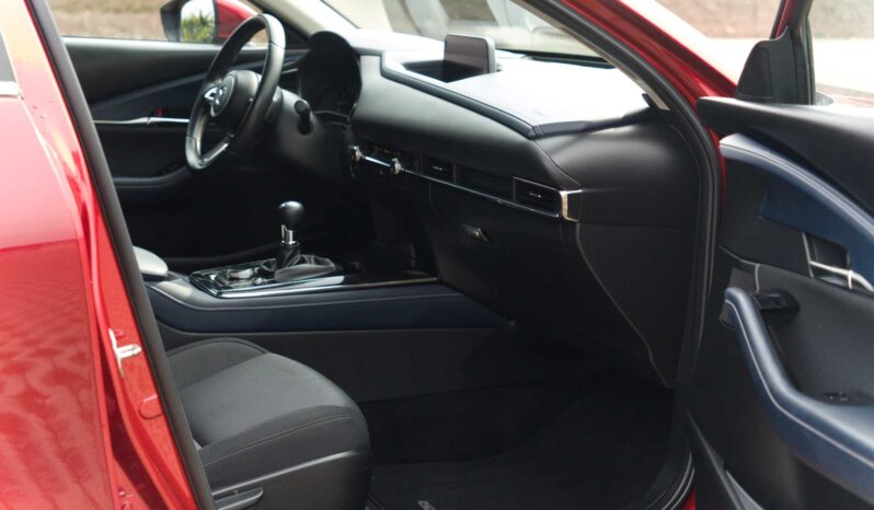
								Mazda CX-30 full									
