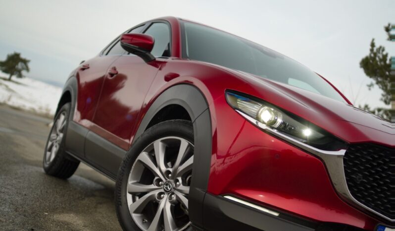 
								Mazda CX-30 full									