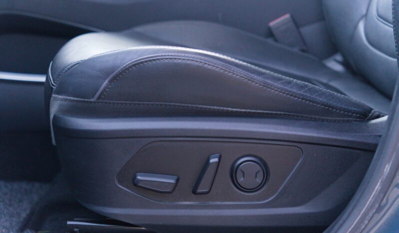 
								Hyundai Tucson full									