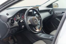 
										Mercedes-Benz GLA full									