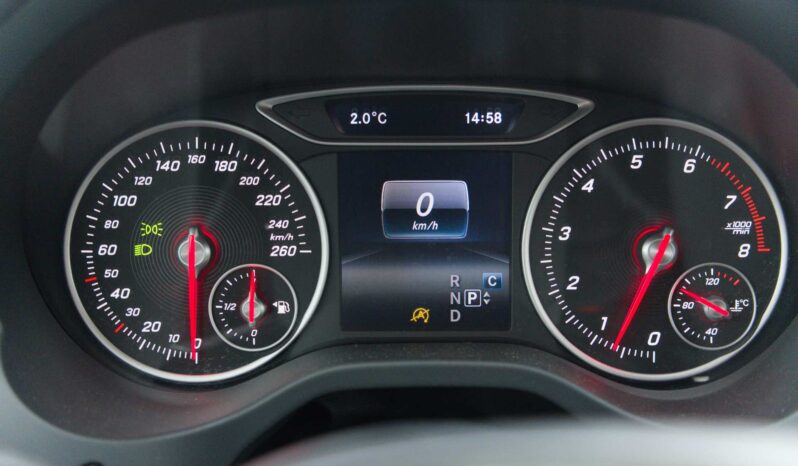 
								Mercedes-Benz GLA full									