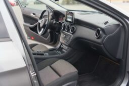 
										Mercedes-Benz GLA full									