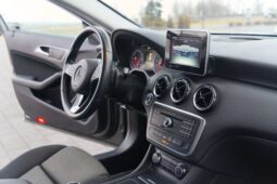 
										Mercedes-Benz GLA full									