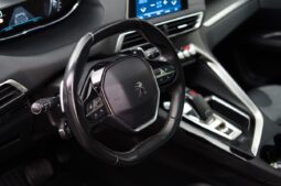 
										Peugeot 5008 full									