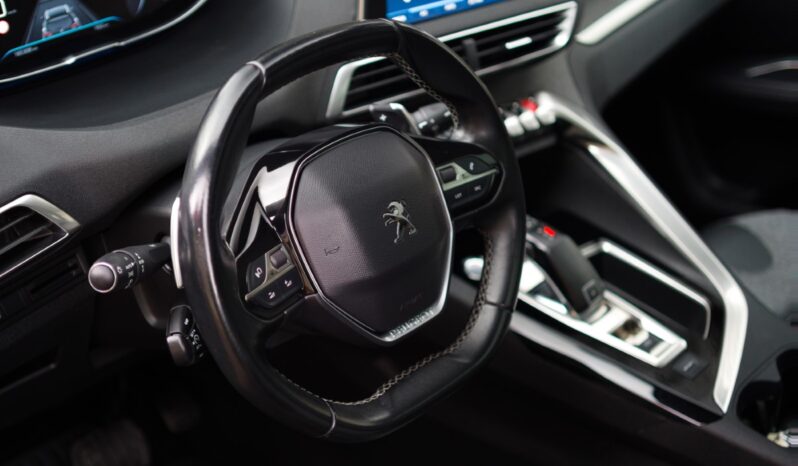 
								Peugeot 5008 full									