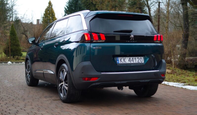 
								Peugeot 5008 full									