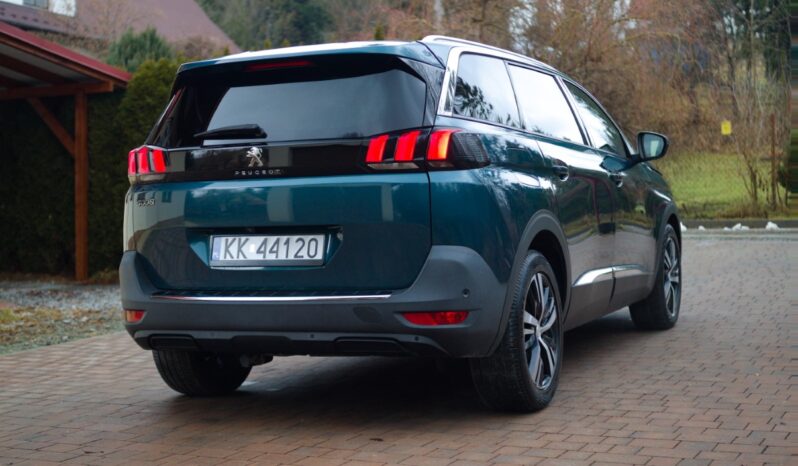 
								Peugeot 5008 full									