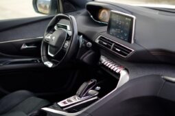 
										Peugeot 5008 full									