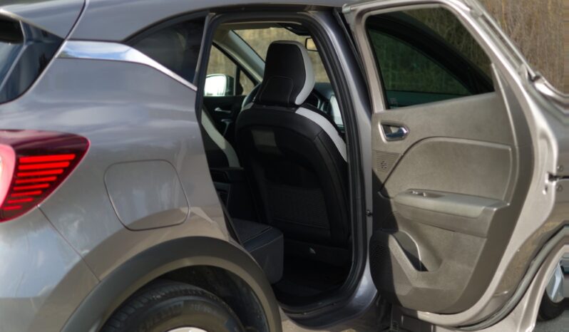 
								Renault Captur full									
