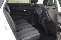 
										Peugeot 5008 full									