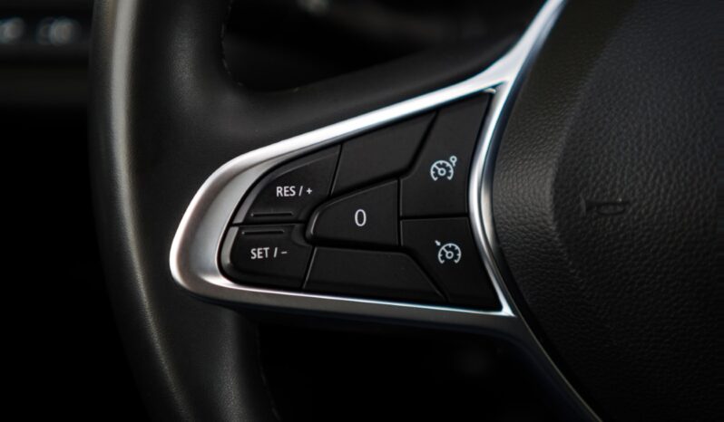 
								Renault Captur full									