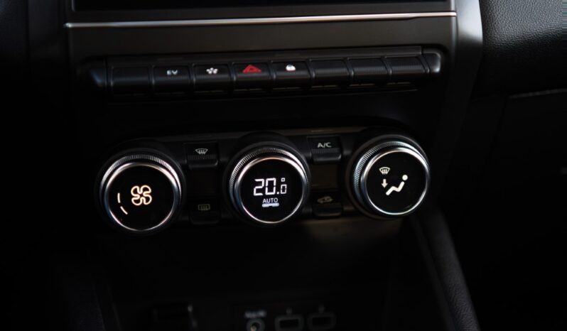 
								Renault Captur full									