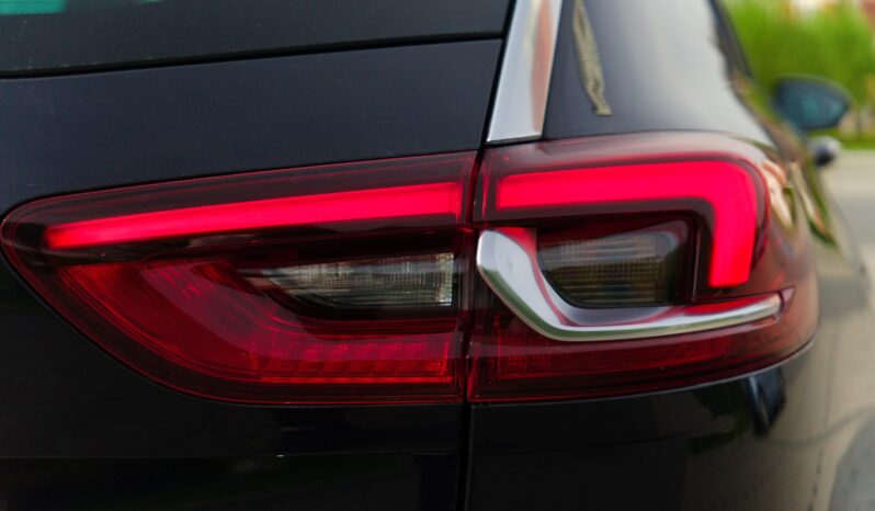 
								Opel Insignia full									
