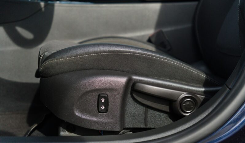 
								Opel Insignia full									