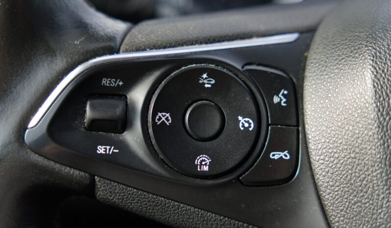 
								Opel Insignia full									