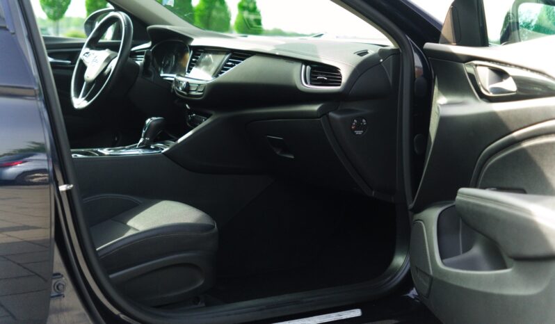 
								Opel Insignia full									